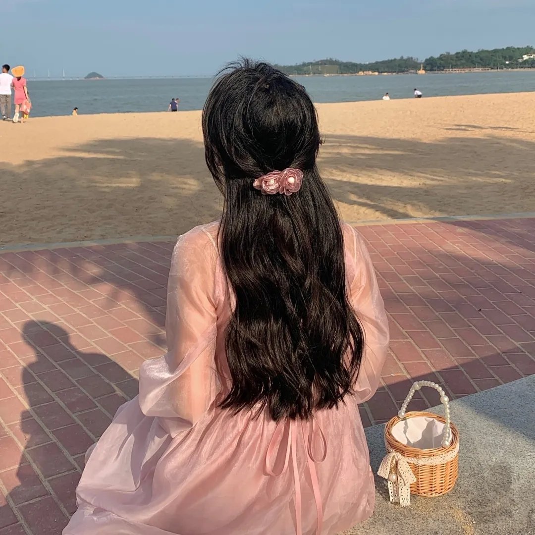 容基耶尔女士